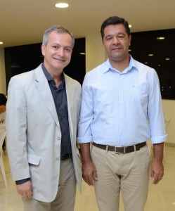 Empresário Paulo de Tarso com Márcio José Lacerda, diretor geral da Gestora de  Hotelaria Brasil.