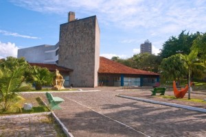 centro cultural adonias filho