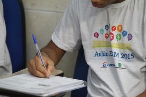 Jovens da FUNDAC, têm aulas de revisão para o ENEM 2015.Fotos Mateus Pereira/GOVBA