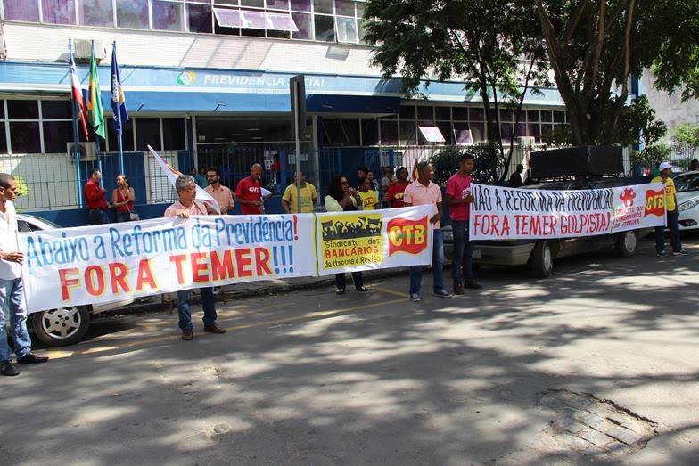fora T