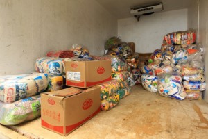 PM e Voluntárias sociais entregam donativos