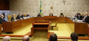 Brasília - Sessão do Supremo Tribunal Federal (STF) para julgar o habeas corpus no qual a defesa do ex-presidente Lula tenta impedir eventual prisão após o fim dos recursos na segunda instância da Justiça Federal (Antonio Cruz/Agência Brasil)