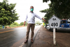 8CDFF9DF-79E6-46A8-AC38-5B5D1BE16A4C