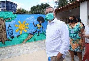 CFC6FB47-9BA6-4E54-B71C-DB2A6EA99925