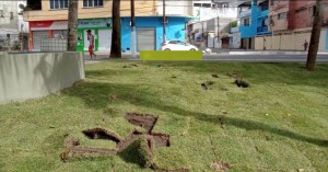 1897187D-0A2D-49E2-BBDB-5DE5AA32CE84