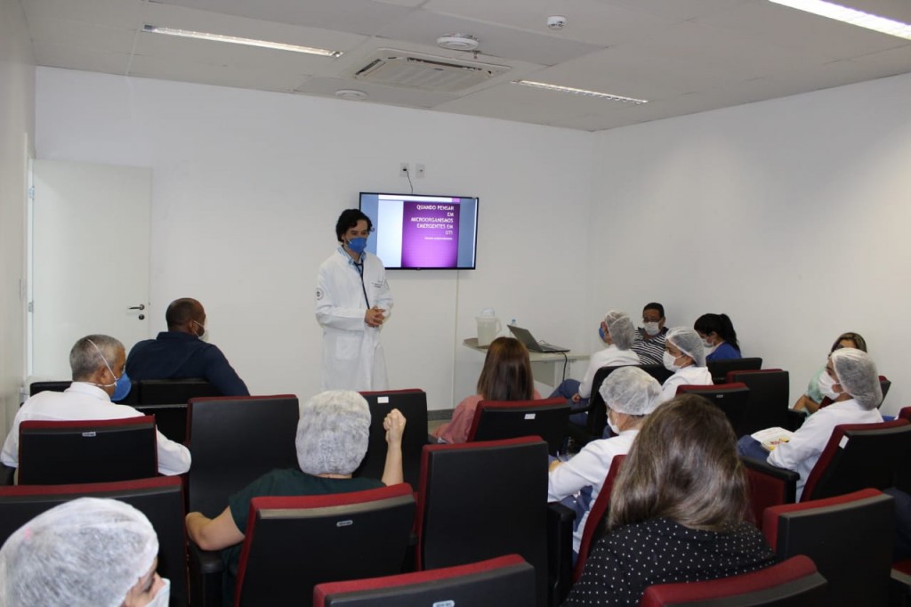 Infectologista Gustavo Cunnha_HRCC (2)