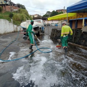 Limpeza do Centro Comercial de Itbuna - Foto Ascom (8)