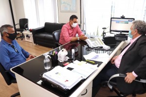 B690BB24-3AD8-4CC6-A293-3CA40666E24B