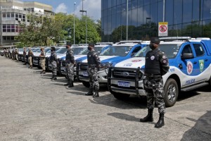 CDB01E47-AA86-44B9-949C-4AE2417A3CDB