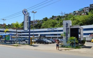 tahis (2)