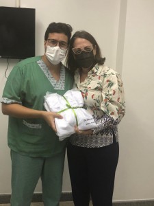 Entrega jalecos residentes HRCC (1)